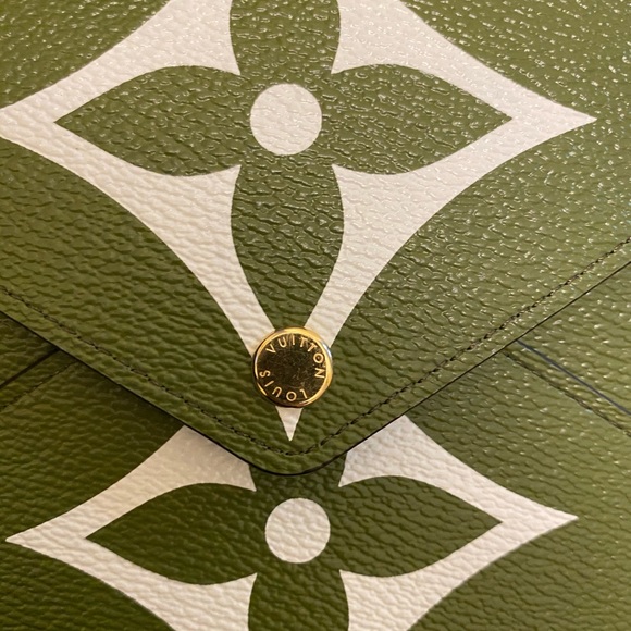 ❌SOLD❌Authentic Louis Vuitton kirigami - large - Picture 4 of 6